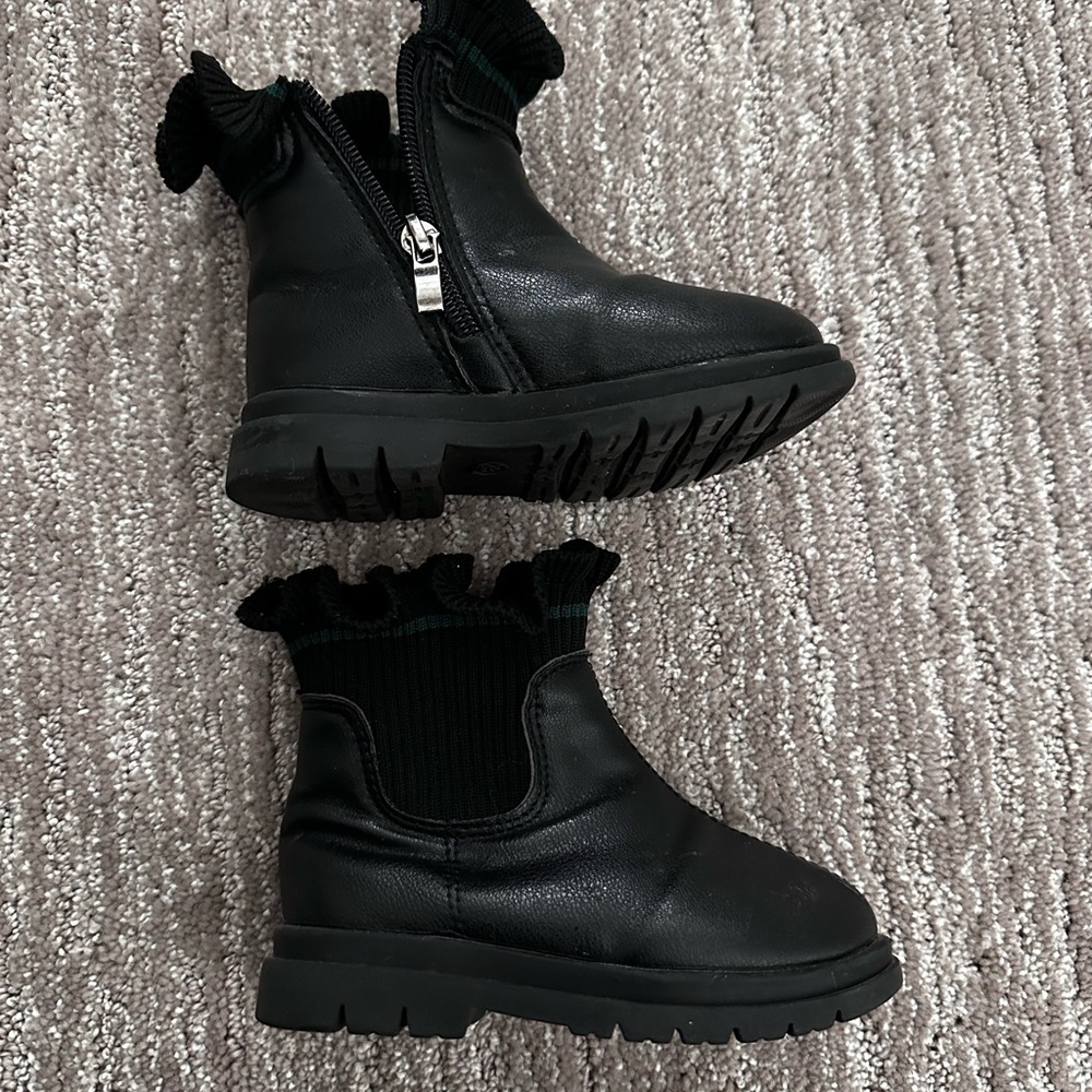Trendy Black Boots with Ruffle Detail